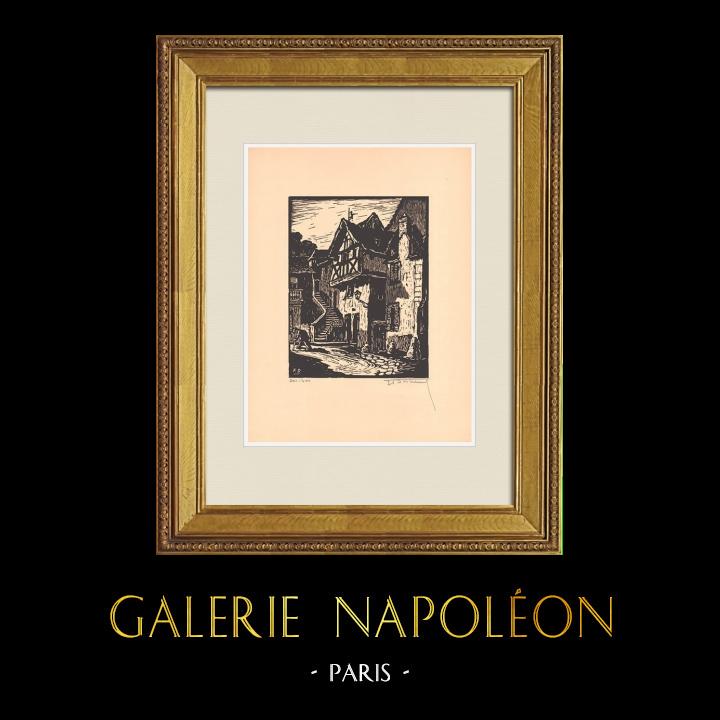 Grabados & Dibujos Antiguos | Vista de Montluçon - Casas antiguas - Allier (Francia) | Grabado xilográfico | 1935
